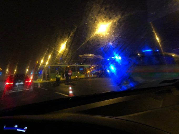 wykolejony tramwaj zawady - Rafał - Motosygnały Radia Poznań