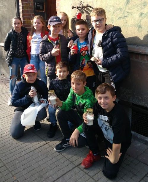 Uczniowie Szkoły Podstawowej nr 5 (z kl.4 i 5) w Gnieźnie