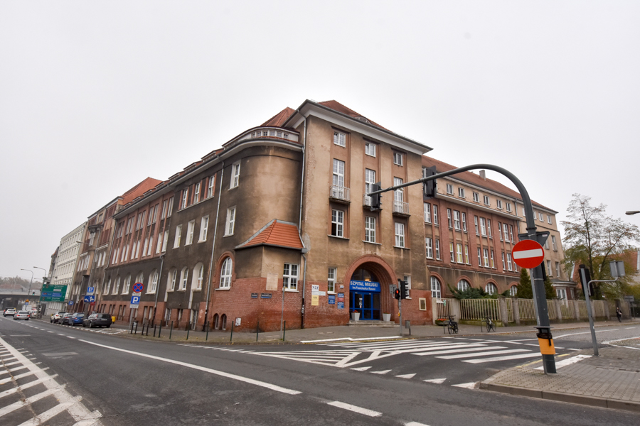 szpital raszei - Wojtek Wardejn