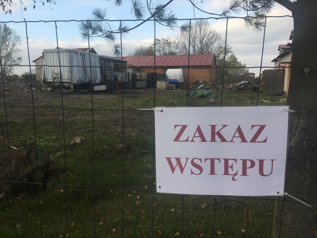 beczki z sarinem pod kołem  - Sławomir Zasadzki