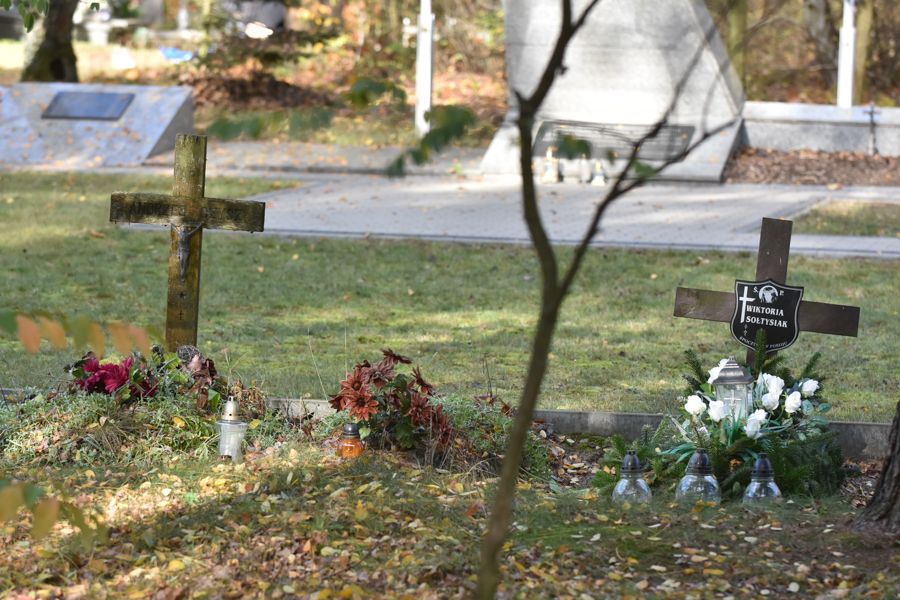 przed świętem zmarłych-56 - Wojtek Wardejn