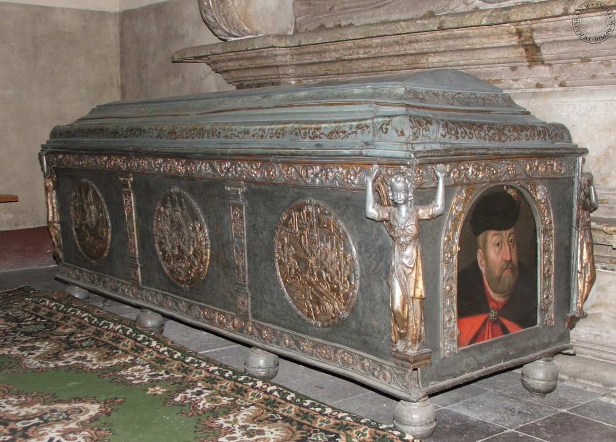 A.S. Czarnkowski sarkofag  - http://wirtualnemuzeumtrzcianki.trz.pl/