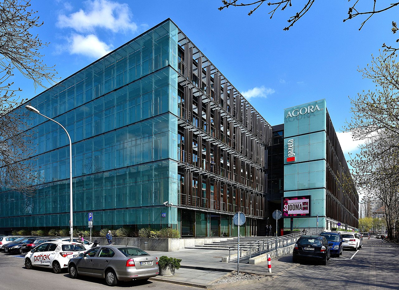 gazeta wyborcza siedziba redakcja warszawa - Adrian Grycuk - Praca własna, CC BY-SA 3.0 pl, https://commons.wikimedia.org/w/index.php?curid=78171841