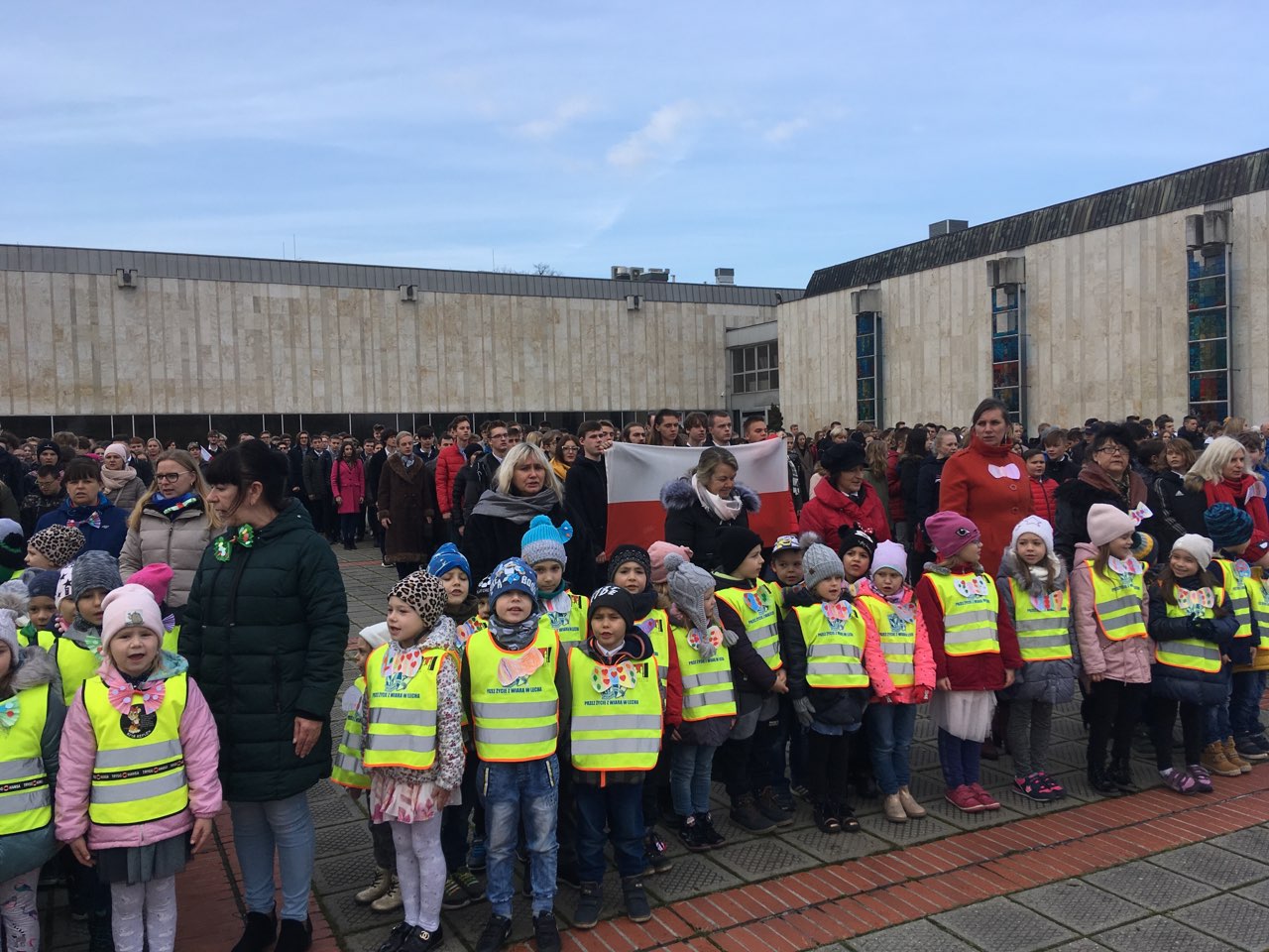 szkoły stanęły do hymnu gniezno - Rafał Muniak
