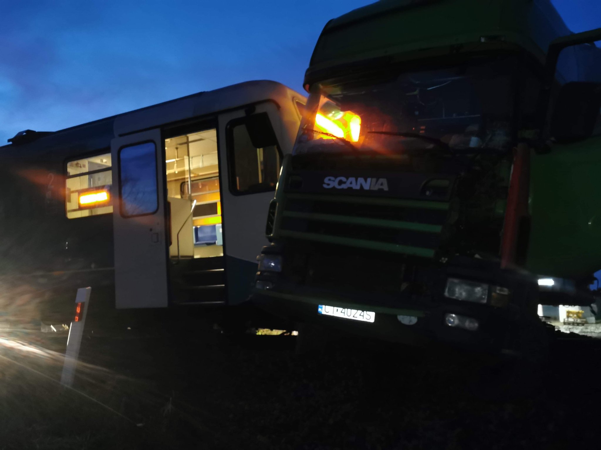 pociąg wypadek ciężarówka - OSP Granowo