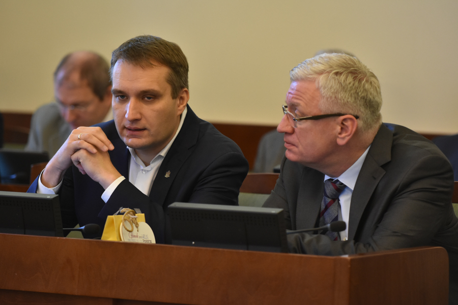 jaśkowiak i wiśniewski - Wojtek Wardejn