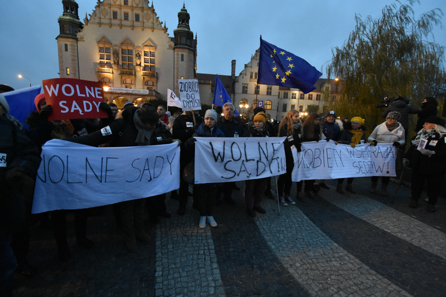 łańcuch światła-47 - Wojtek Wardejn