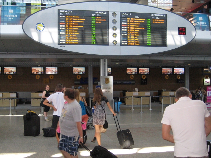 Hala odlotów na Ławicy - Jacek Butlewski