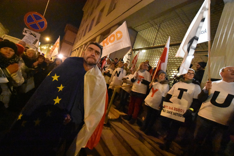 Dziś sędziowie, jutro ty protest - Wojtek Wardejn