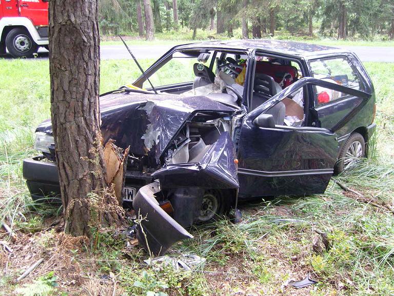 Wypadek pod Nowym Tomyślem - osa - Policja/Poznań