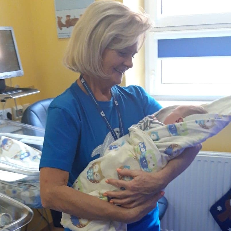 Seniorzy tulą maluszki  - Aleksandra Włodarczyk