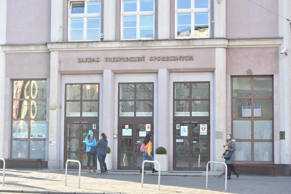 zus poznań zakład ubezpieczeń społecznych - Wojtek Wardejn