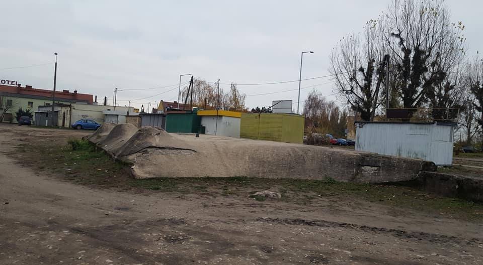 schron bunkier naramowice - FB: Projekt Niepokorni