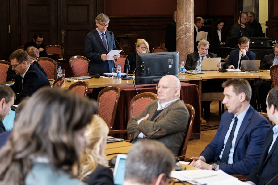 Senat UAM w hołdzie ofiarom obozu koncentracyjnego Auschwitz-Birkenau - amu.edu.pl