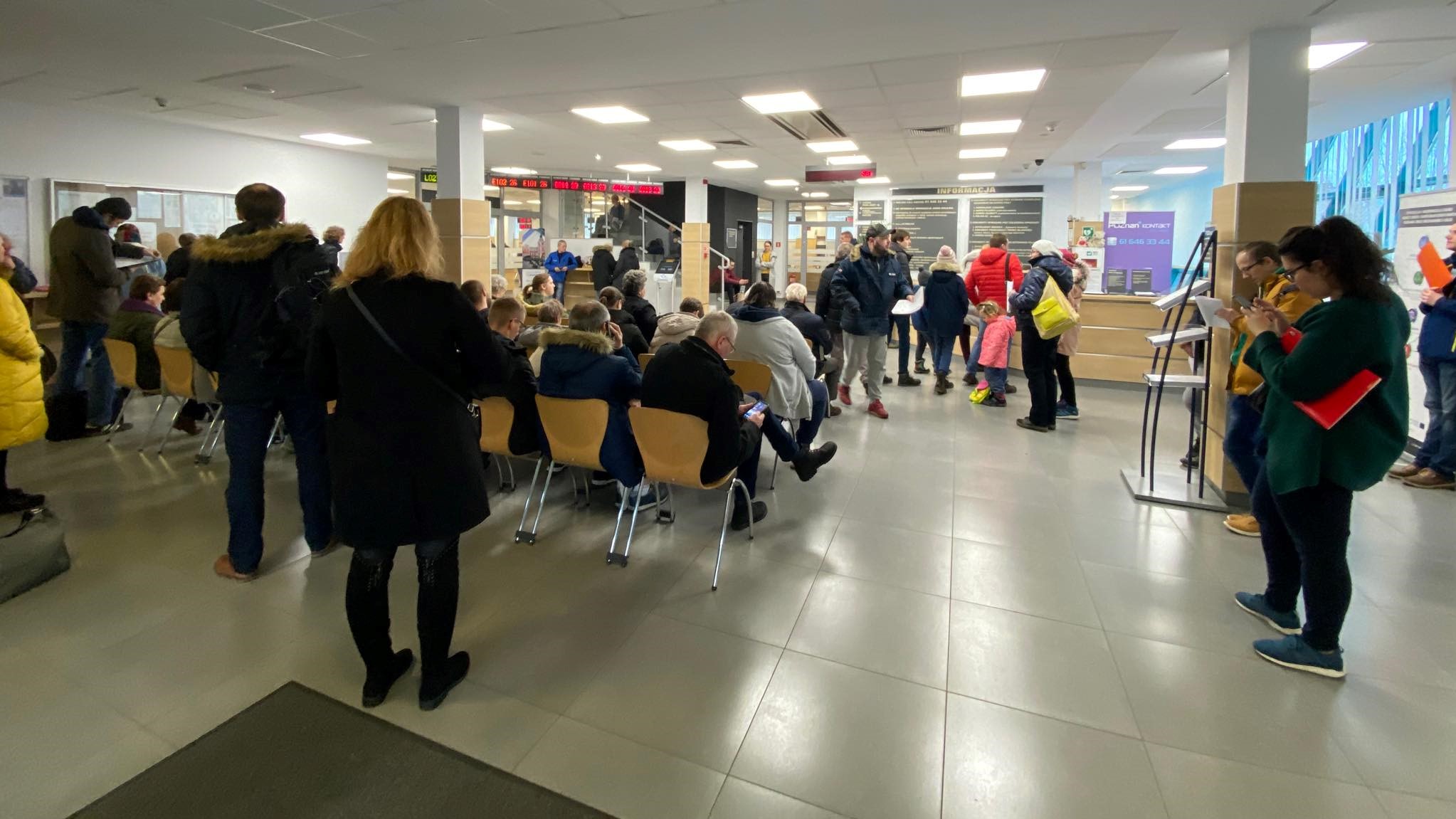 kolejki wydział komunikacji poznań - Michał Jędrkowiak