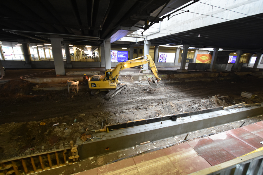 Nowy peron i podziemne przejście na dworcu - Wojtek Wardejn 