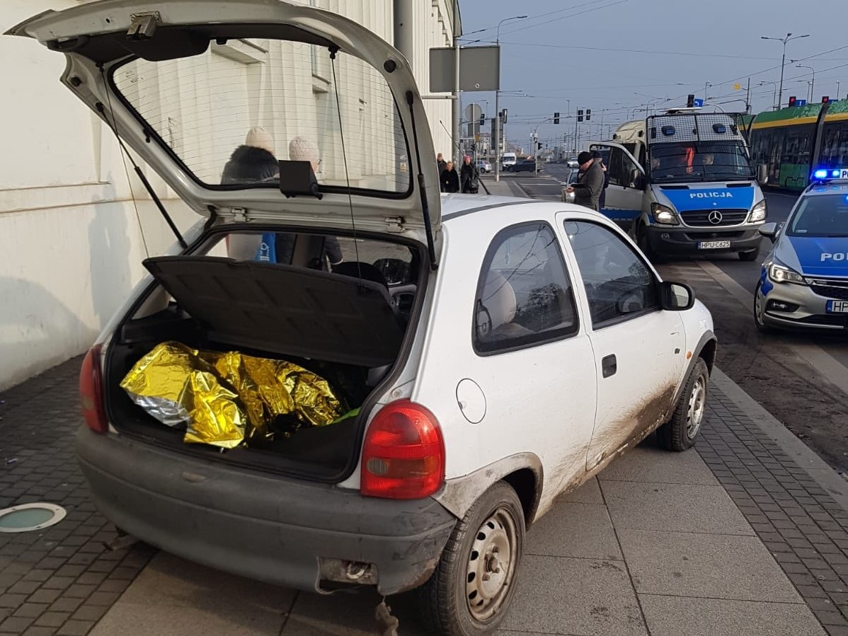 pościg odgryzł palca policjantowi  - Wielkopolska Policja 