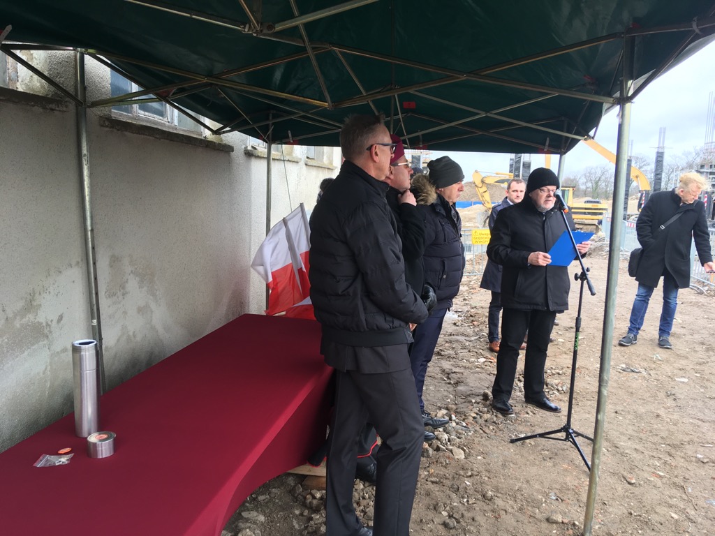 Muzeum Pierwszych Piastów na Lednicy kamień węgielny - Rafał Muniak