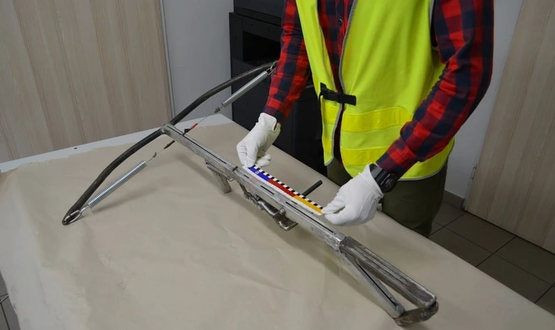 strzelił do żony z kuszy gostyń  - KPP Gostyń