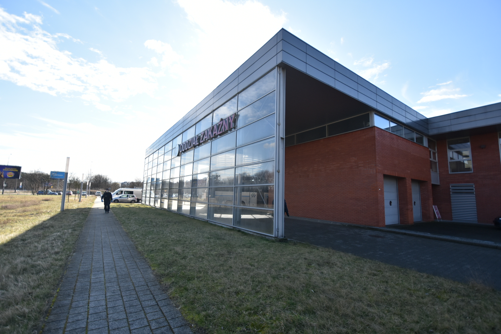 Sindbad autokar koronawirus - Wojtek Wardejn