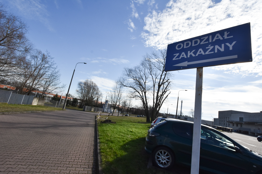 szpital zakaźny poznań  - Wojtek Wardejn