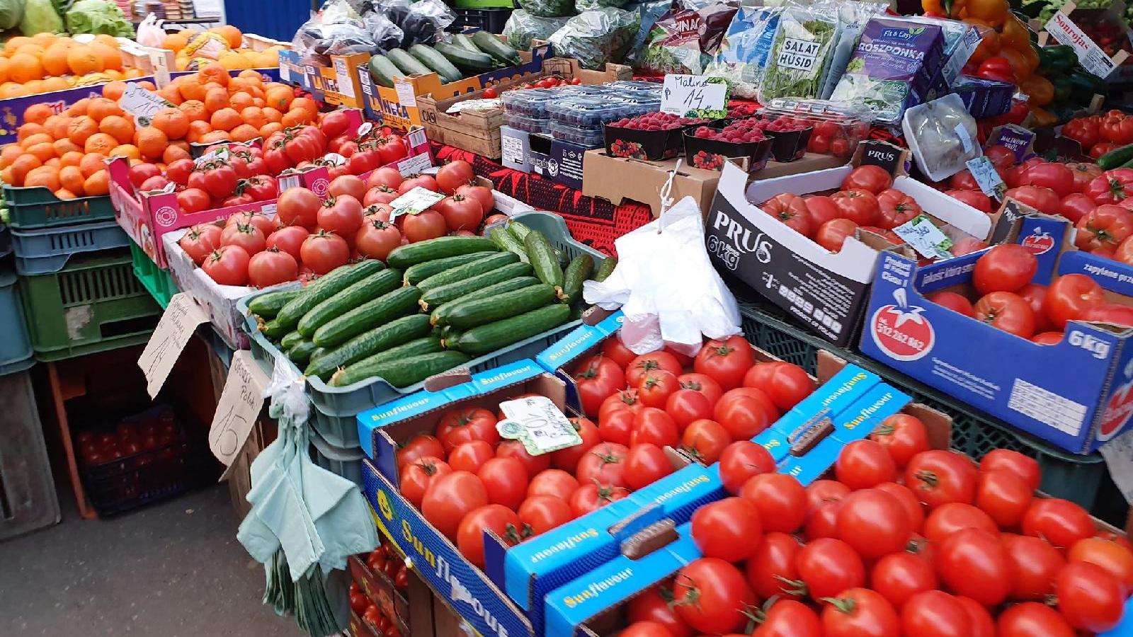 ryneczek zakupy warzywa - UMP