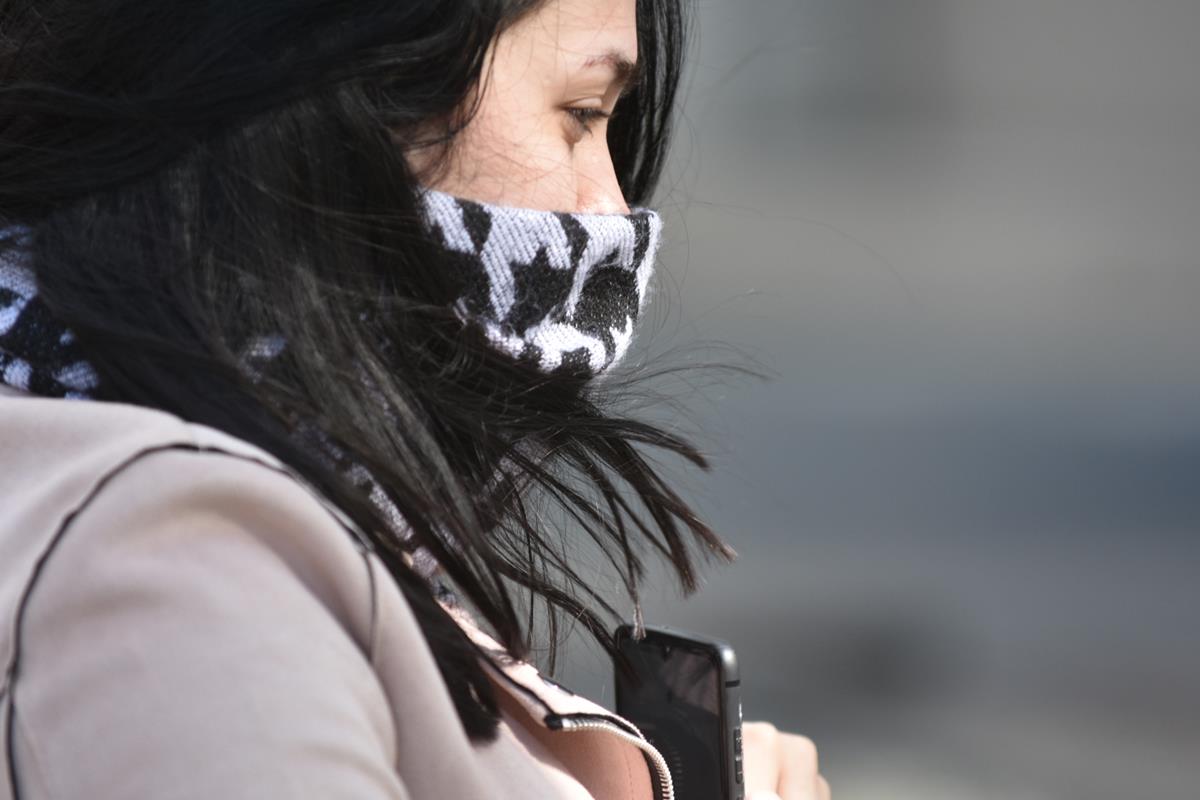 maseczki maseczka maska maski  - Wojtek Wardejn - Radio Poznań