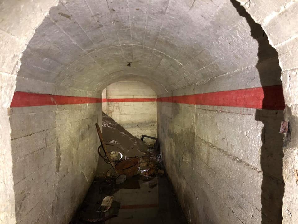 schron przeciwlotniczy na łazarzu - Poznańska Grupa Eksploracyjna