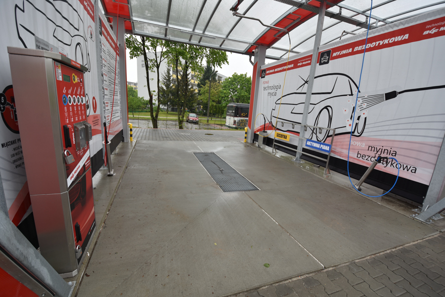 myjnia samochodowa  - Wojtek Wardejn