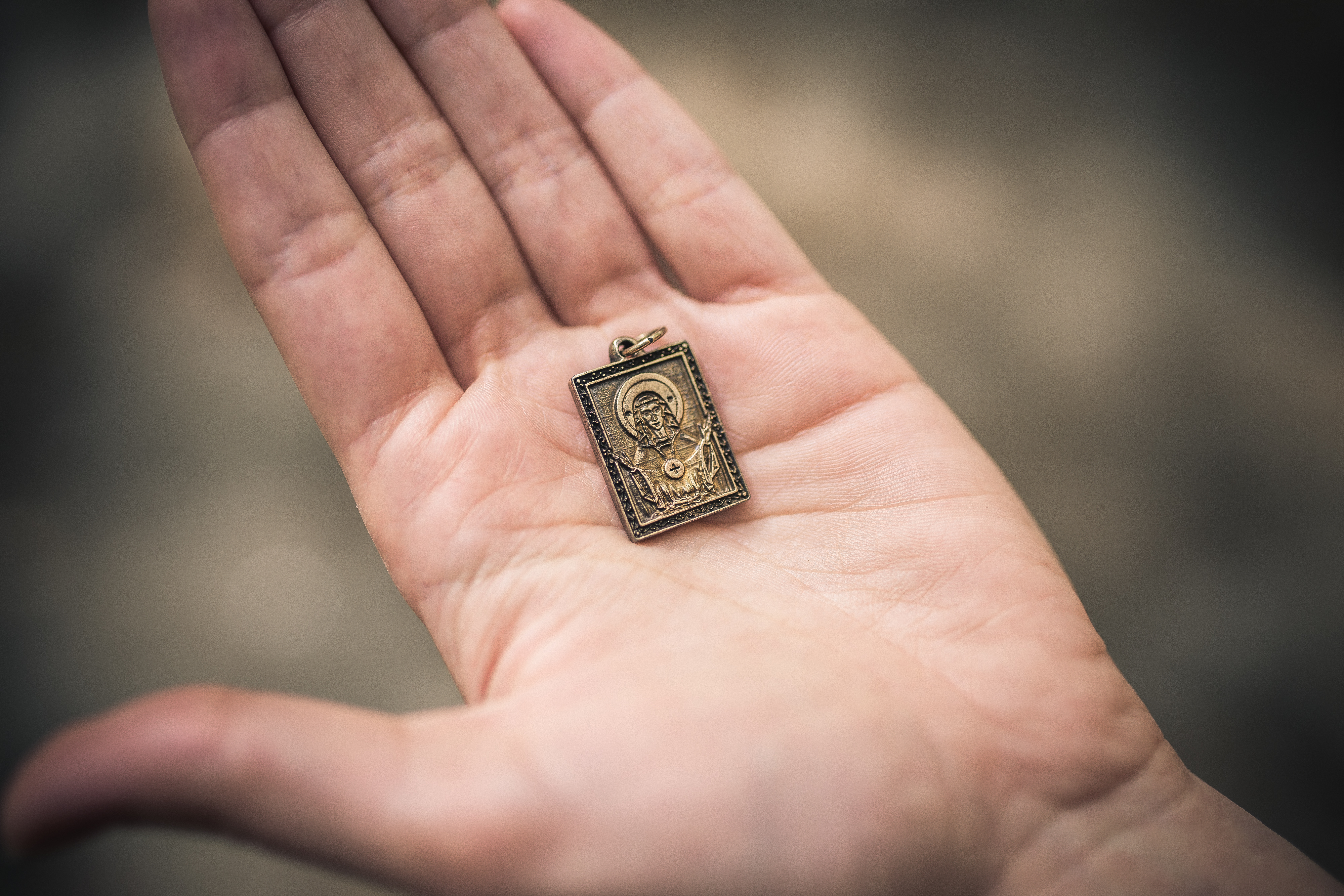 lednica symbol szkaplerz - Lednica 2000