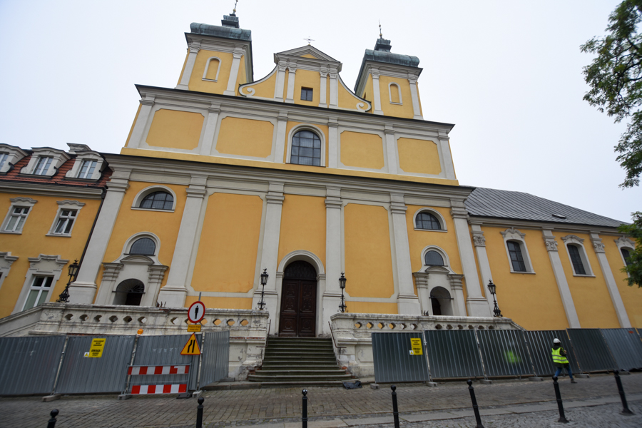 klasztor franciszkanie wzgórze przemysła remont - Wojtek Wardejn