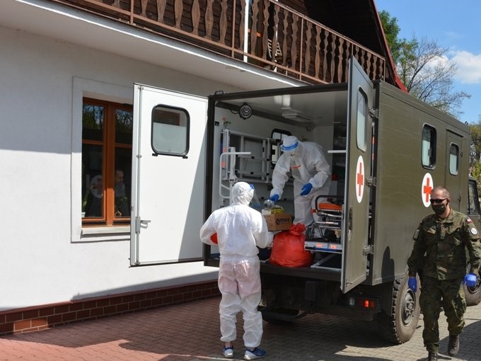 wojskowa karetka wymazówka - Wojewoda Małopolski