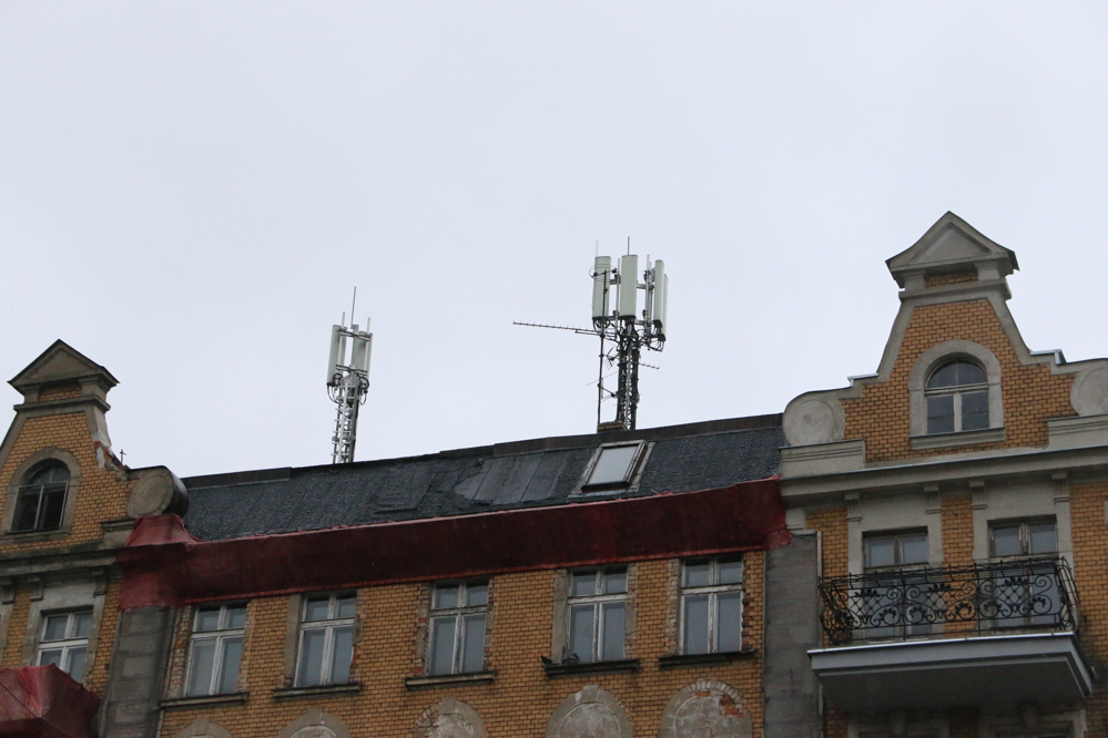 maszt 5g - Leon Bielewicz