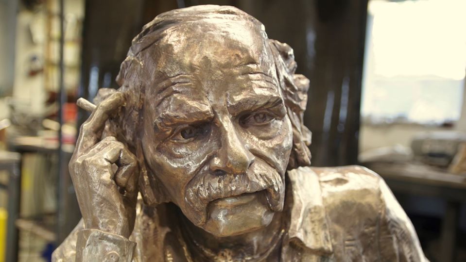 pomnik bohdana smolenia odlany w brązie - Krzysztof Deszczyński