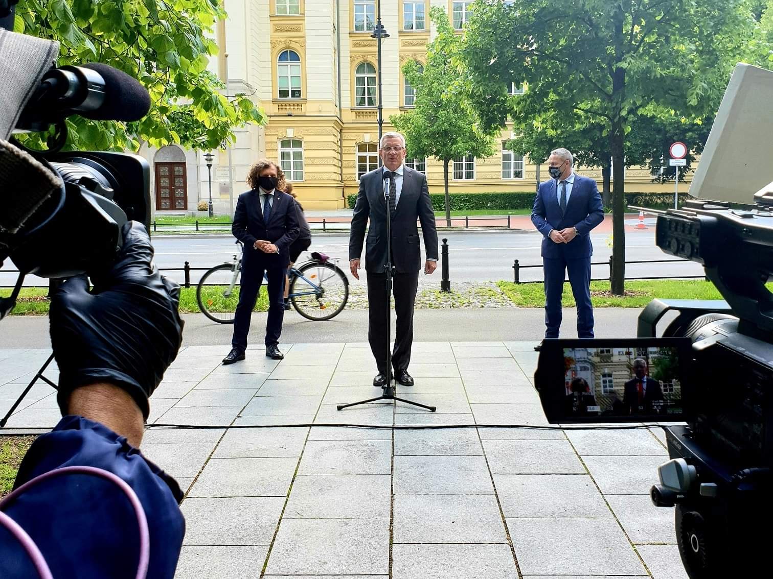 Jacek Jaśkowiak - Twitter - Jacek Jaśkowiak 