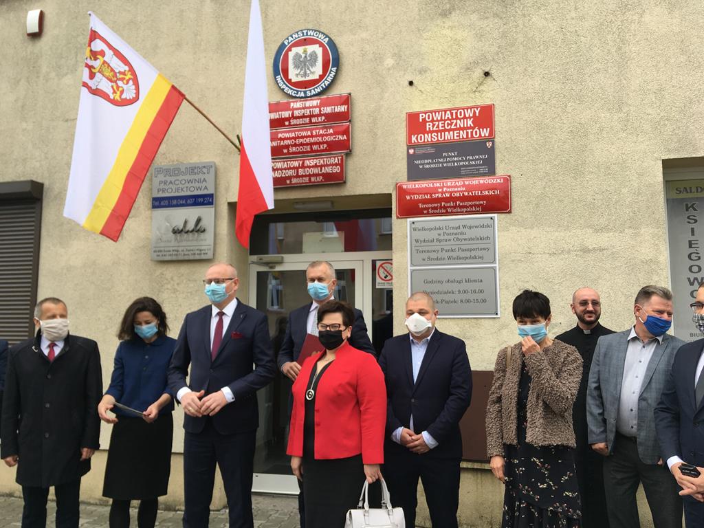 Terenowy punkt paszportowy środa wielkopolska - Rafał Regulski