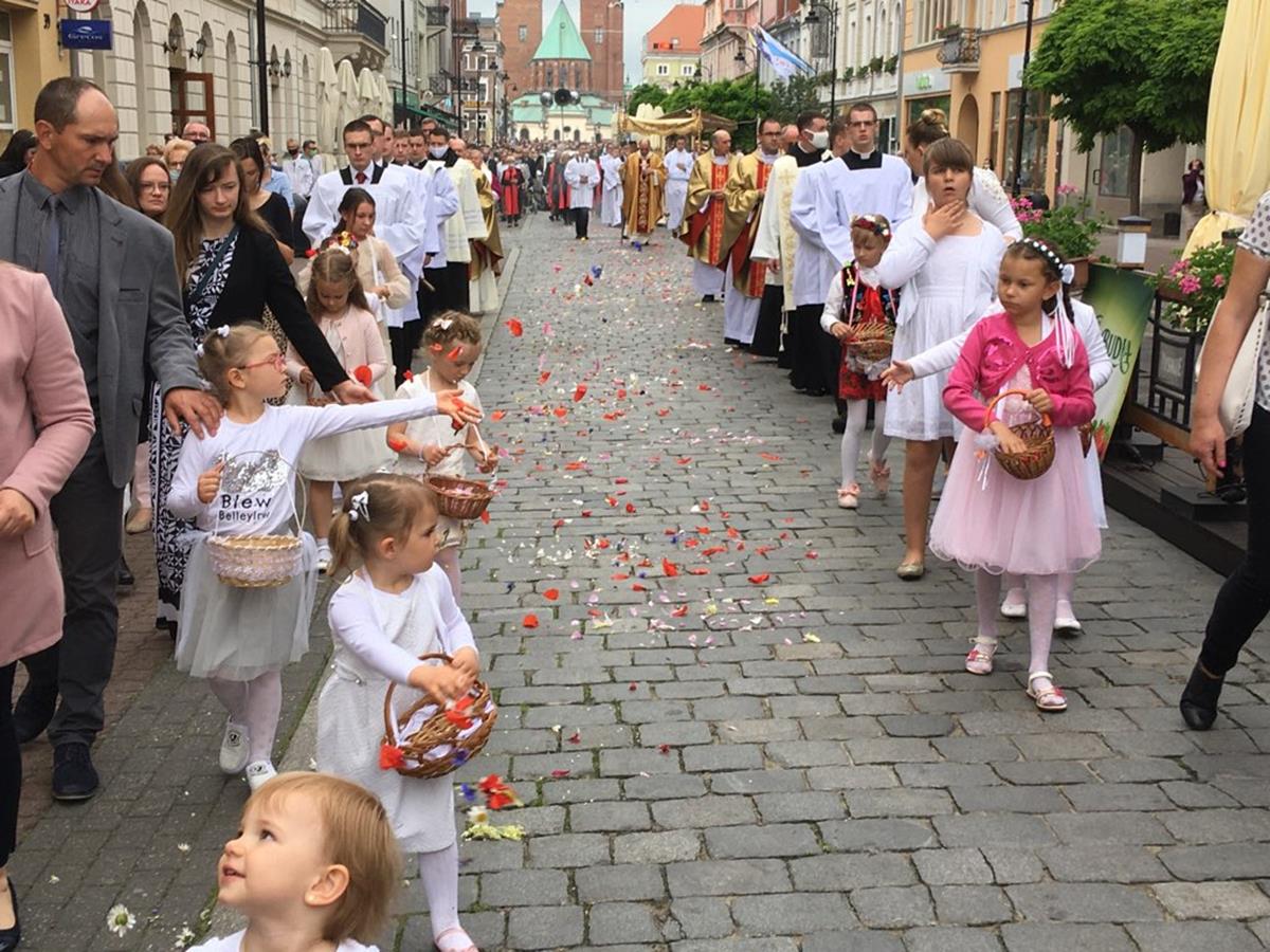 boże ciało gniezno procesja - Rafał Muniak - Radio Poznań