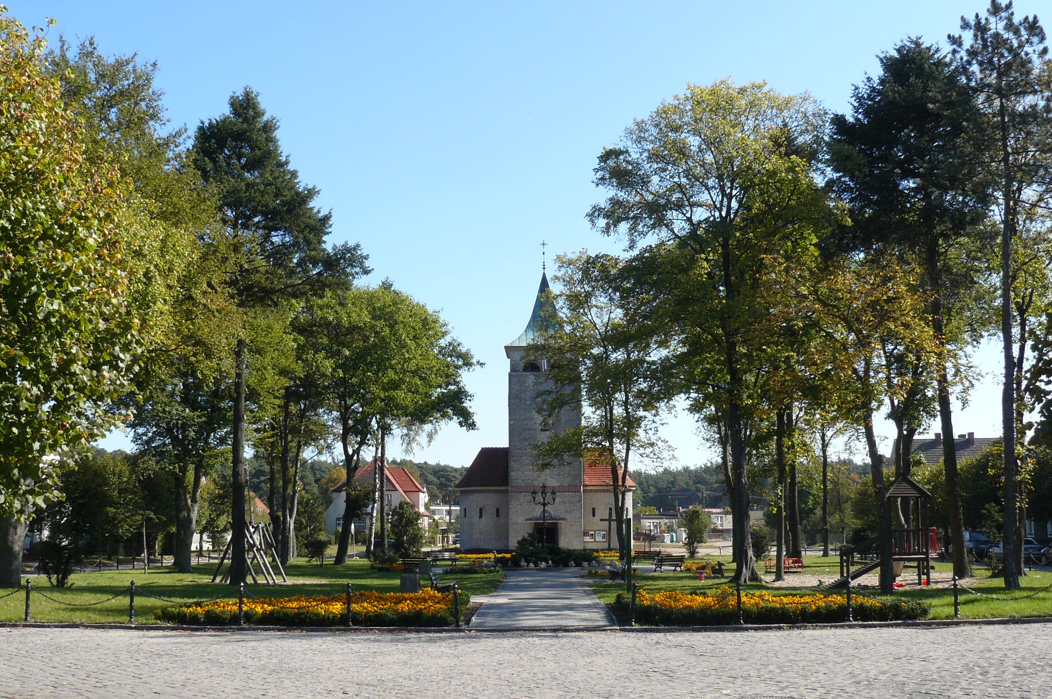 wieleń kościół - Wikipedia/MOs810 