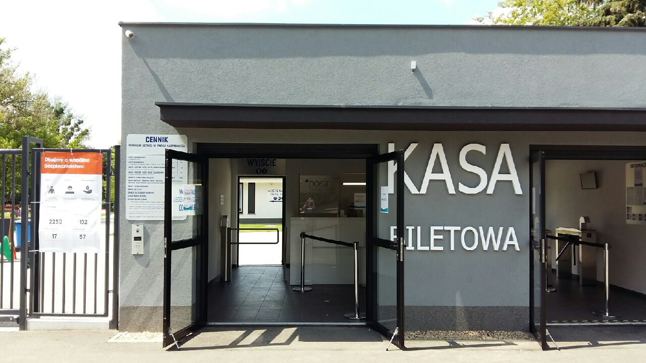 pływalnie otwarte - Magdalena Konieczna