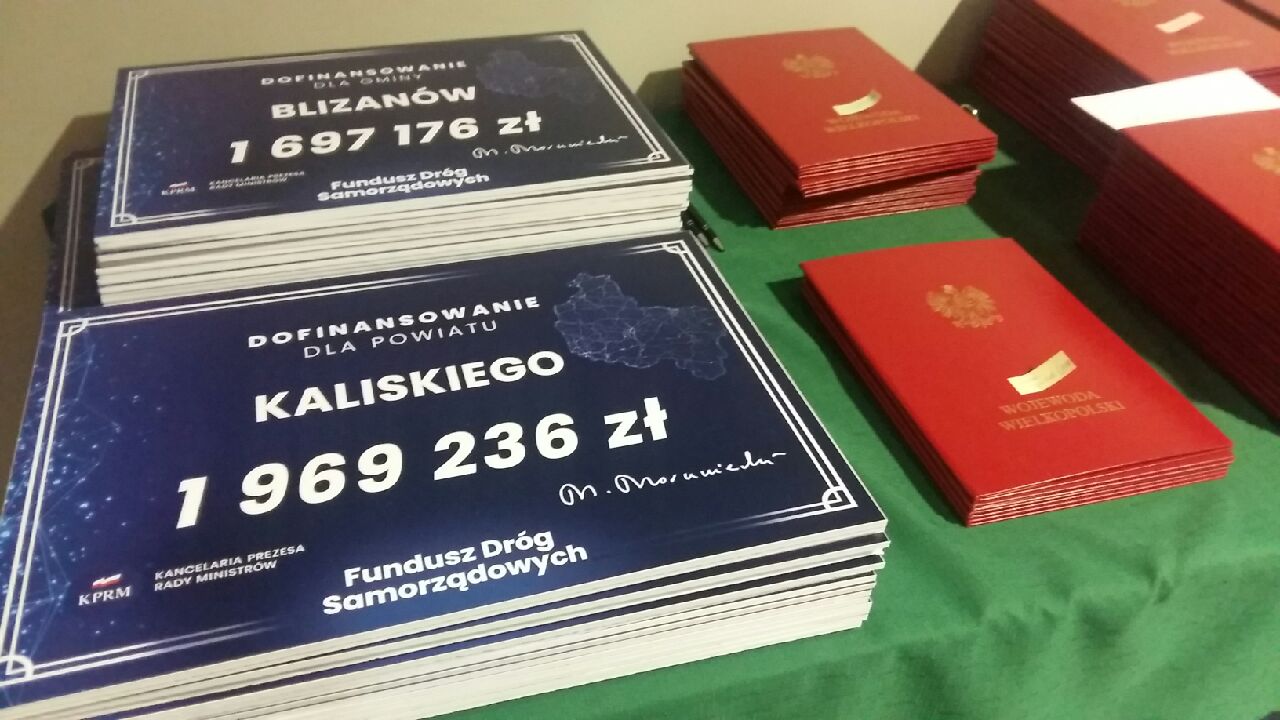 czeki na drogi  - Magdalena Konieczna