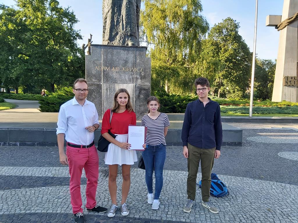 młodzi pis forum młodych apel białoruś - Krzysztof Polasik