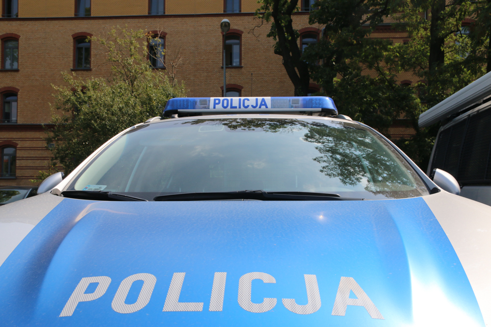 policja detal alarm znak - Leon Bielewicz - Radio Poznań