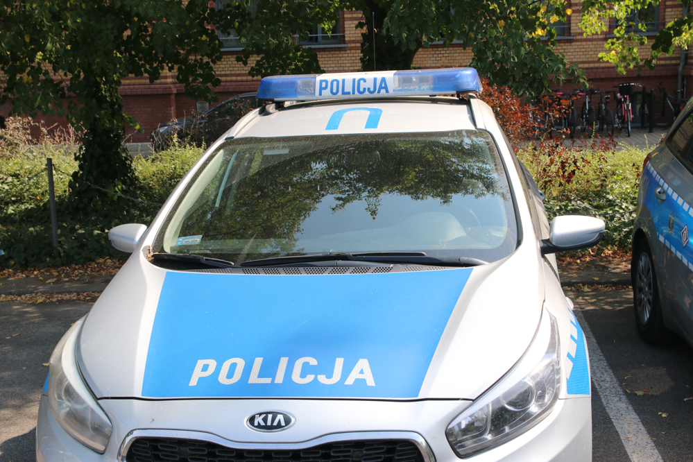 policja detal alarm znak - Leon Bielewicz - Radio Poznań