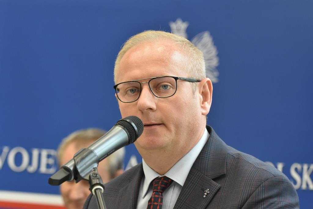 wojewoda łukasz mikołajczyk - Wojtek Wardejn