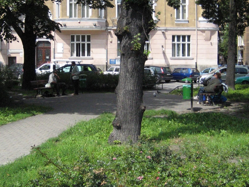 Skwerek na Łazarzu - Jacek Butlewski