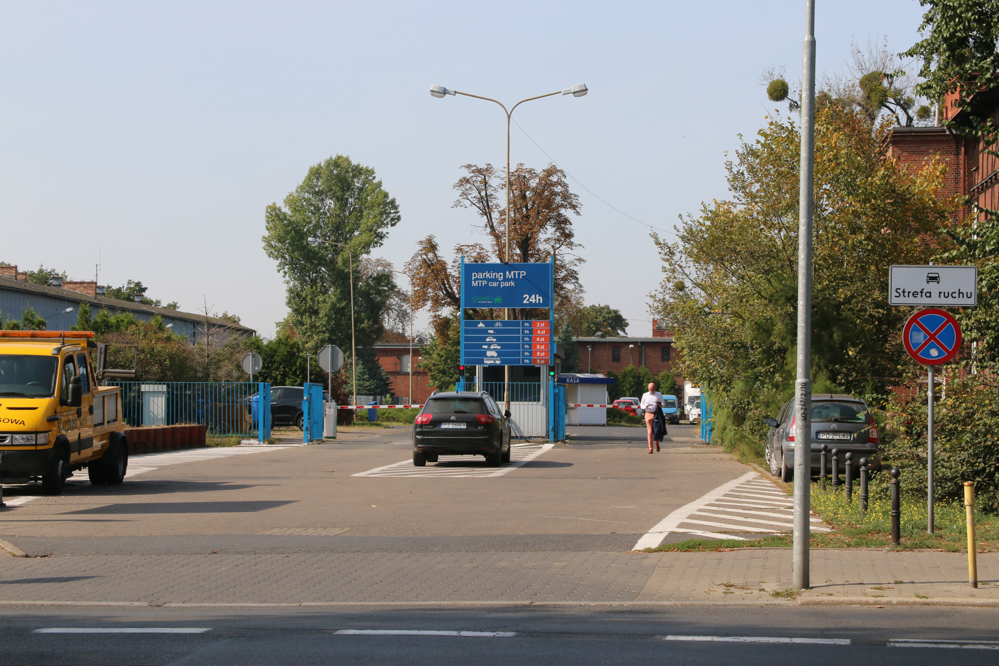 parking mtp na sprzedaż  - Leon Bielewicz