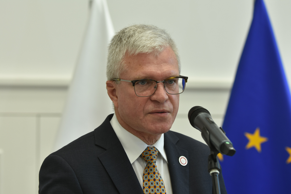 Robert Gaweł wielkopolski kurator oświaty - Wojtek Wardejn