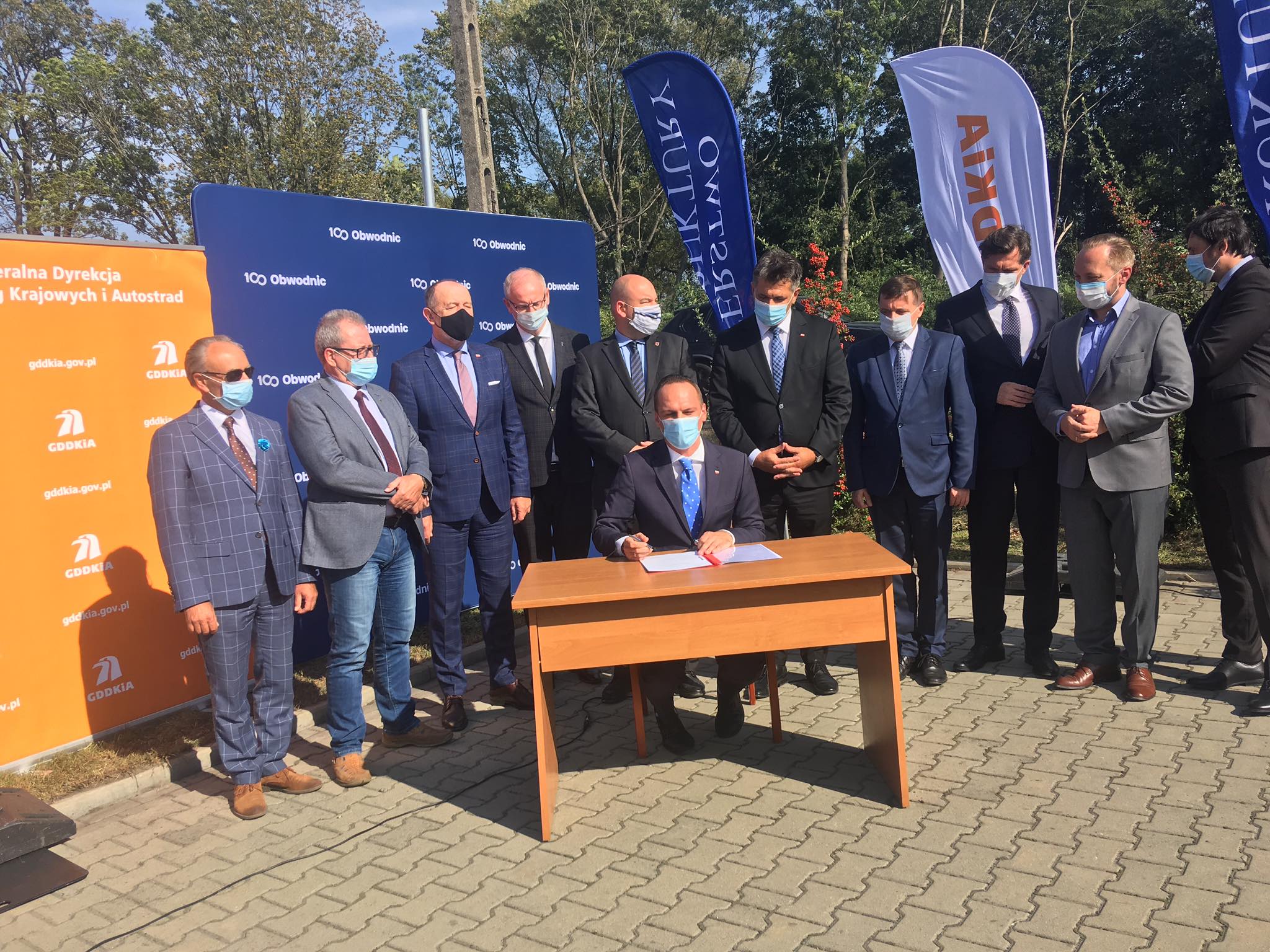 podpisanie umowy na budowę obwodnicy kalisza  - Danuta Synkiewicz
