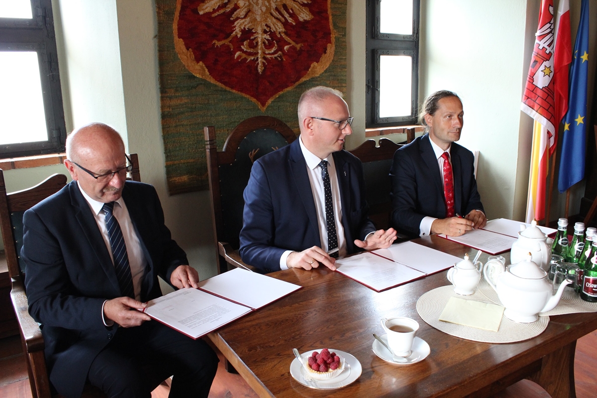 umowa rtg rentgen międzychód rafał litke łukasz mikołajczyk waldemar górczyński powiat międzychodzki - Powiat Międzychodzki