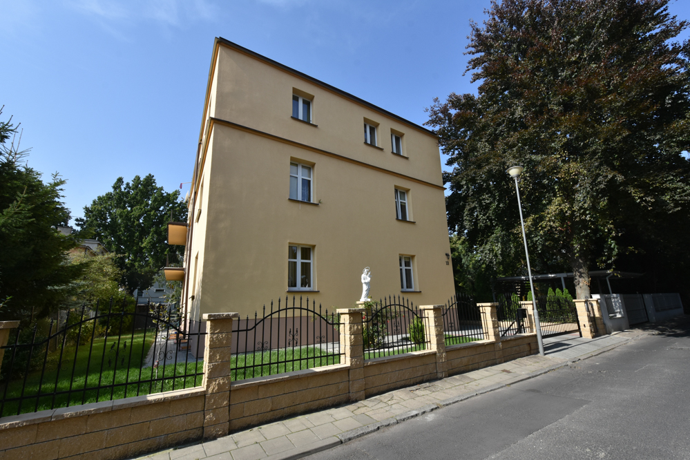 dom zakonny sióstr salezjanek poznań - Wojtek Wardejn - Radio Poznań